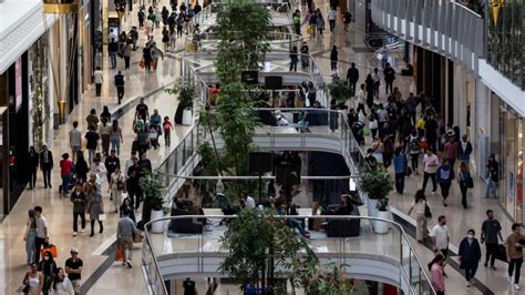 Thief carries out  million watch heist at Melbourne’s Chadstone 